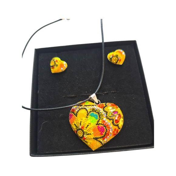Rubylishious 
Silver set of earrings and pendant yellow heart shape multicolor p - Picture 2 of 2